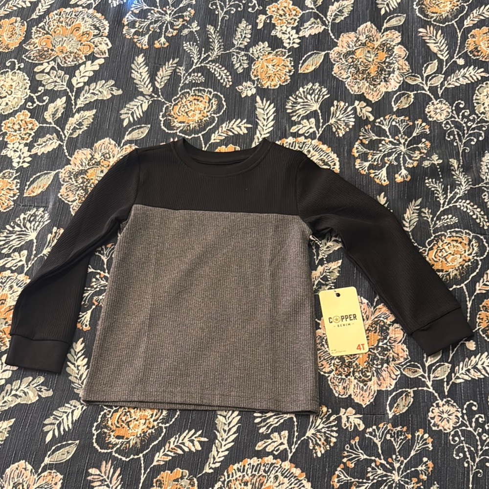 Gray and Black Long Sleeve Tee with Sleek Style